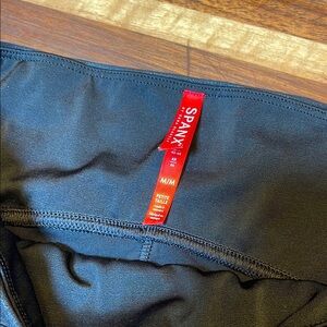 Spanx faux leather leggings size medium